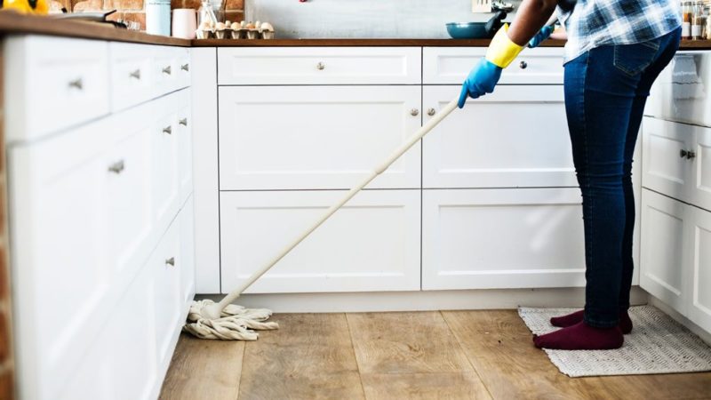 Five Reasons Why You Must Hire Professionals to Clean Tile and Grout