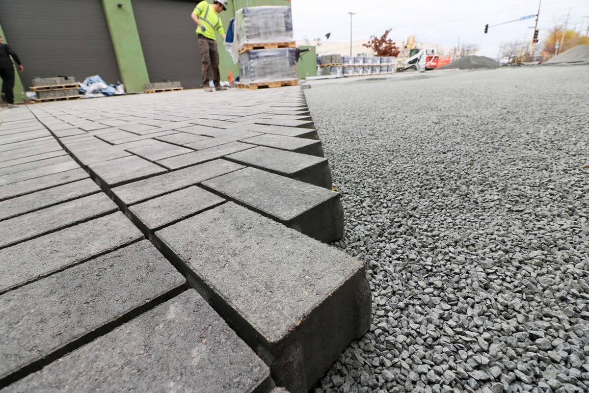 Which are benefits of installing permeable pavement?