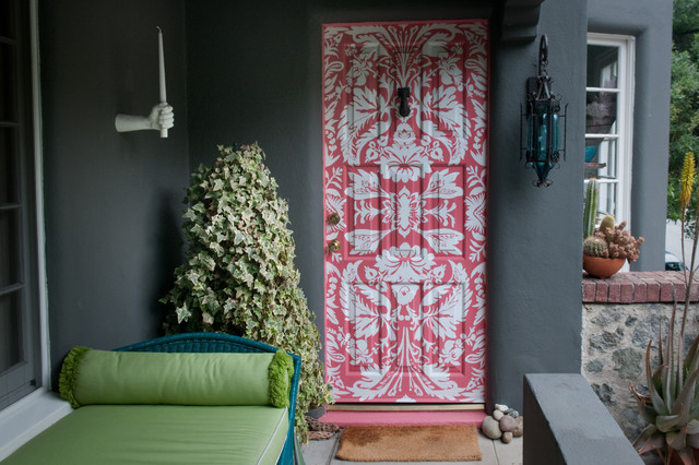 Style Your Front Door With These Creative Ways!