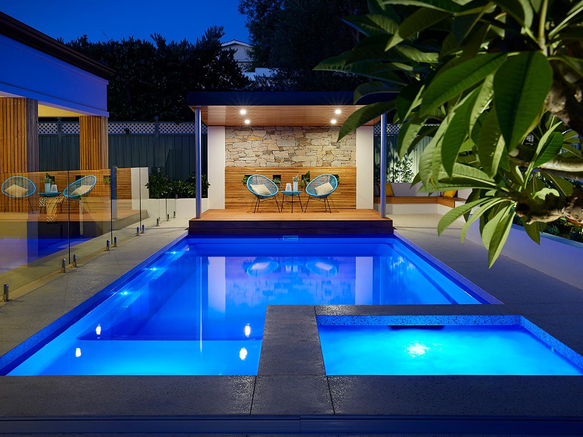 Searching For And Choosing A Swimming Pool Director